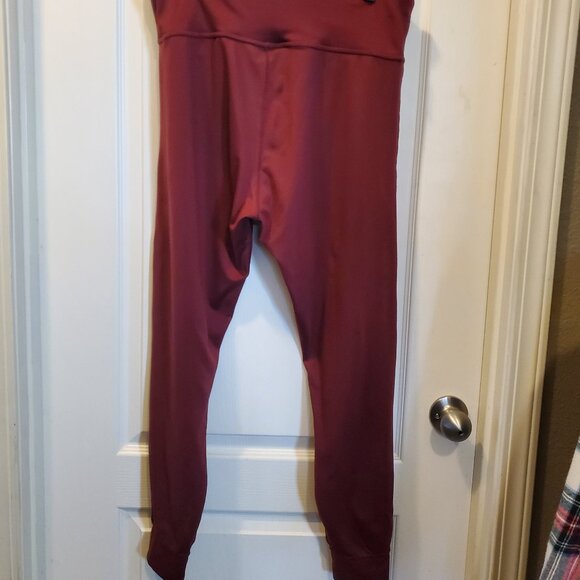 Puma Burgundy Joggers –Super cute! XL - Picture 3 of 7
